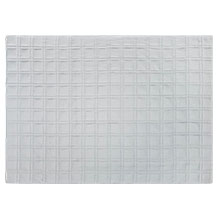 Ella coperta appesantita