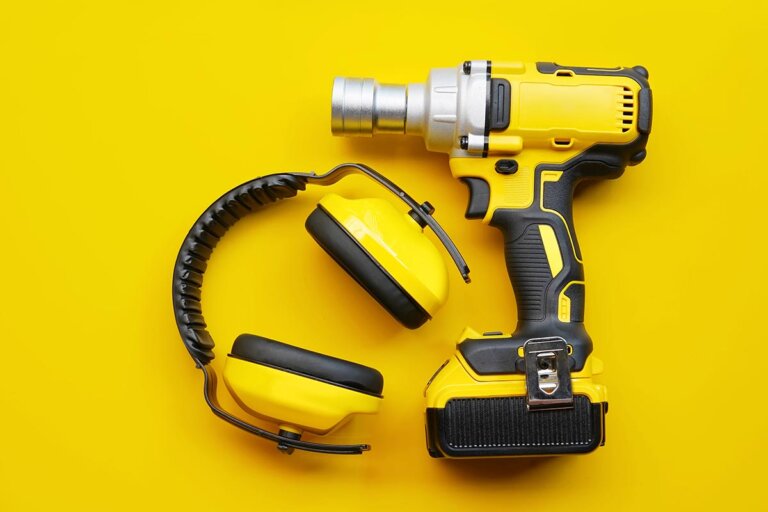 avvitatore a massa battente a batteria